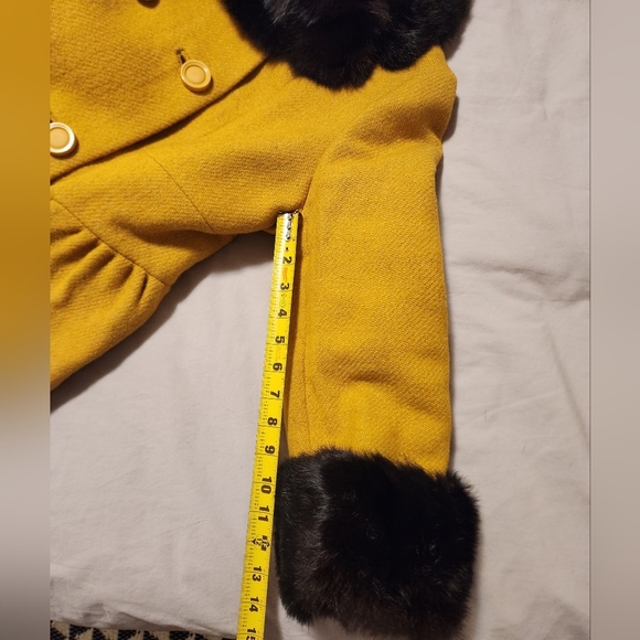Vintage Sears Mustard Colored Wool Blend and Fur Trim Coat - Picture 3 of 12